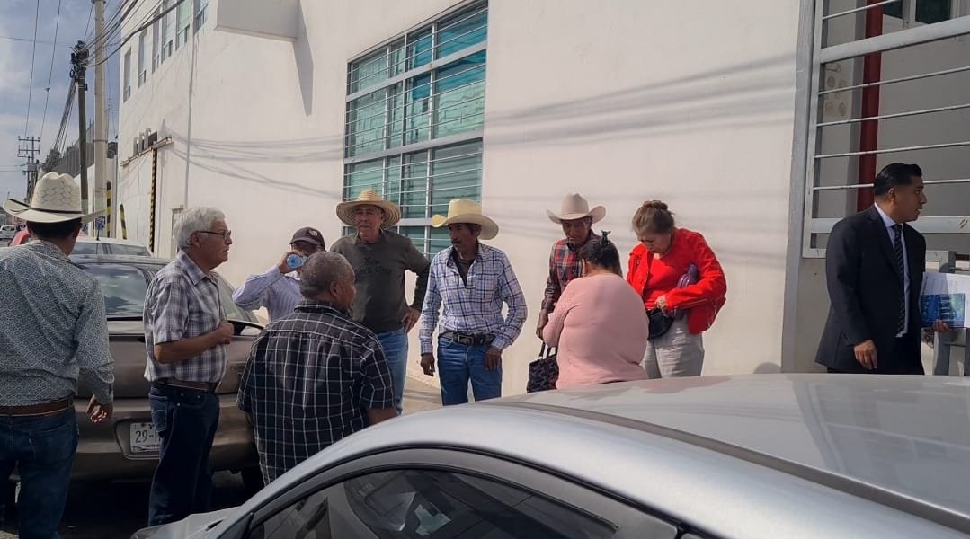 Pretende Chapantongo cubrir laudos en “paguitos”; extrabajadores inician denuncia